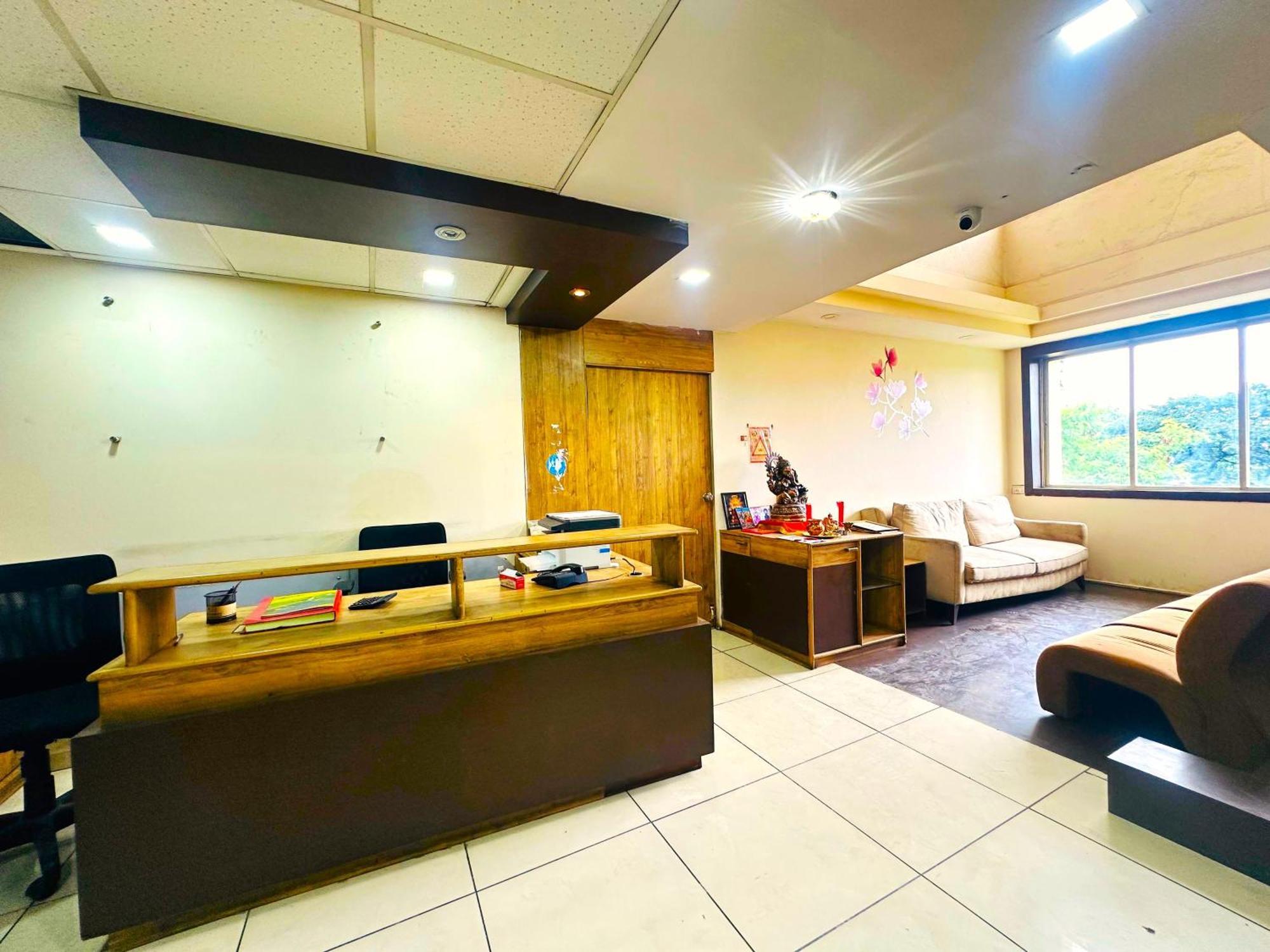 Aundh Elite Stay Pune Bagian luar foto