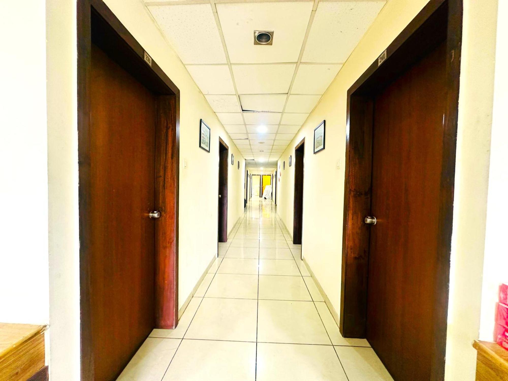 Aundh Elite Stay Pune Bagian luar foto